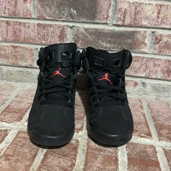 Kids Jordan 6 retro “infrared” size 5.5y - Picture 8 of 11